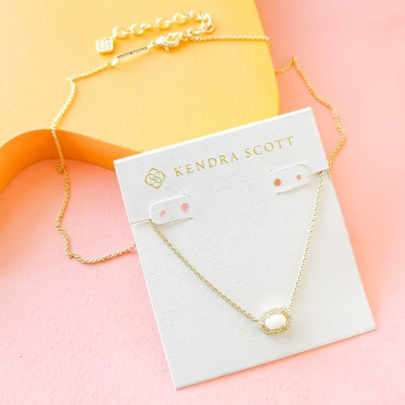 Kendra Scott - Chelsea White Pearl Gold Pendant Necklace - Picture 1 of 3